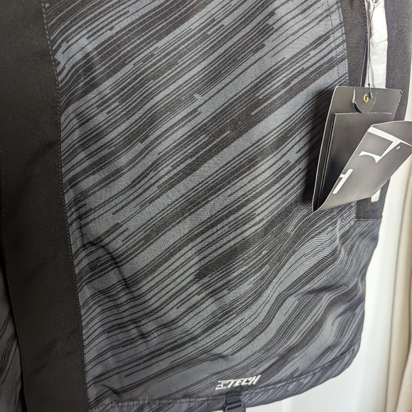 NWT 509 Range Insulated Jacket, Black Ops, 2XL - Picture 6 of 11